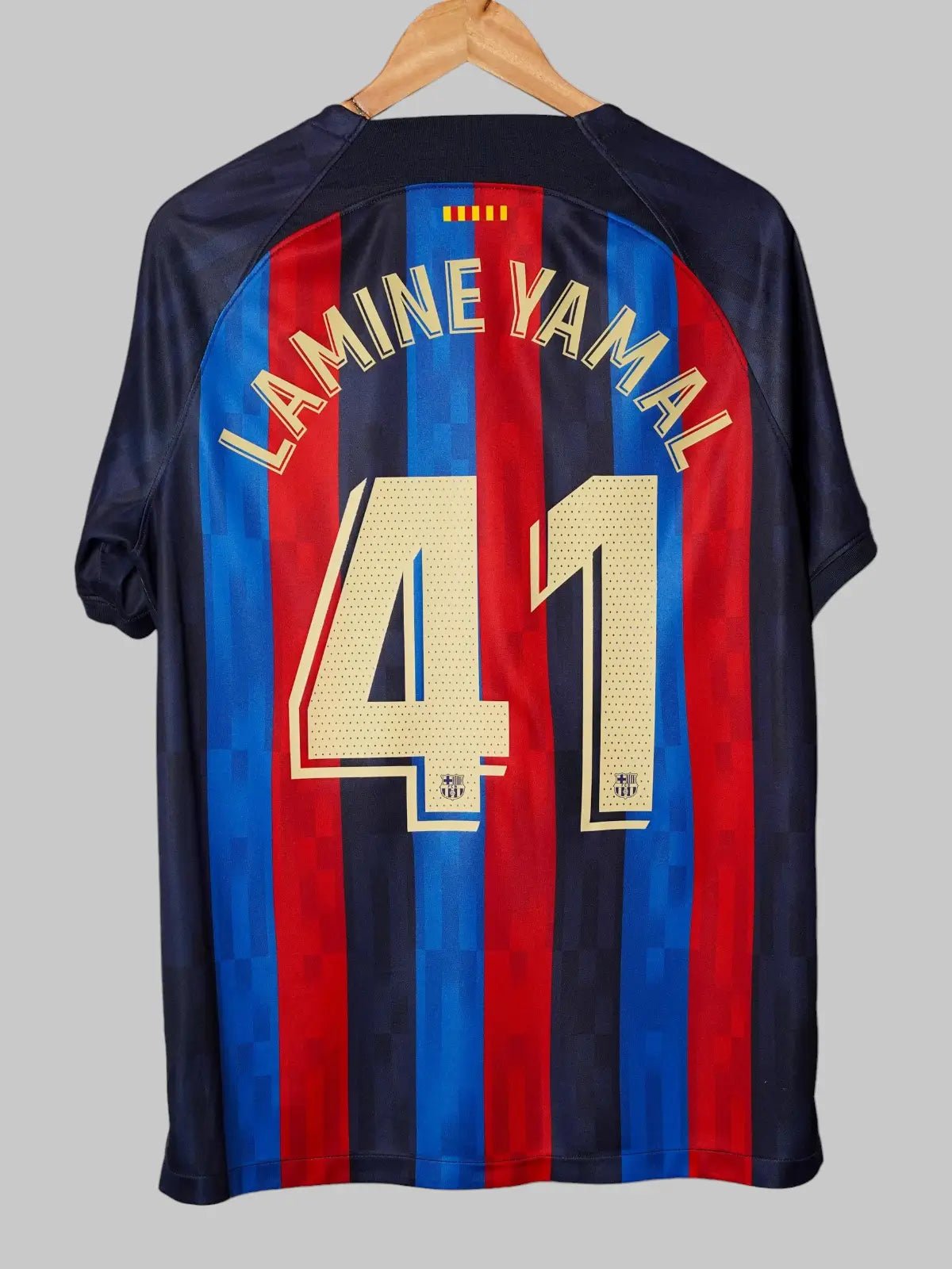FC Barcelona Home Shirt 2022/23 Lamine Yamal 41 (L)