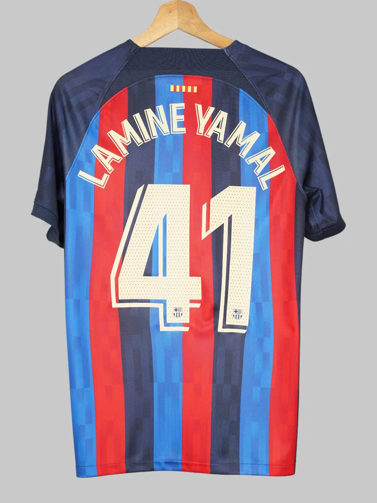 FC Barcelona Home Shirt 2022/23 Lamine Yamal 41 (S)