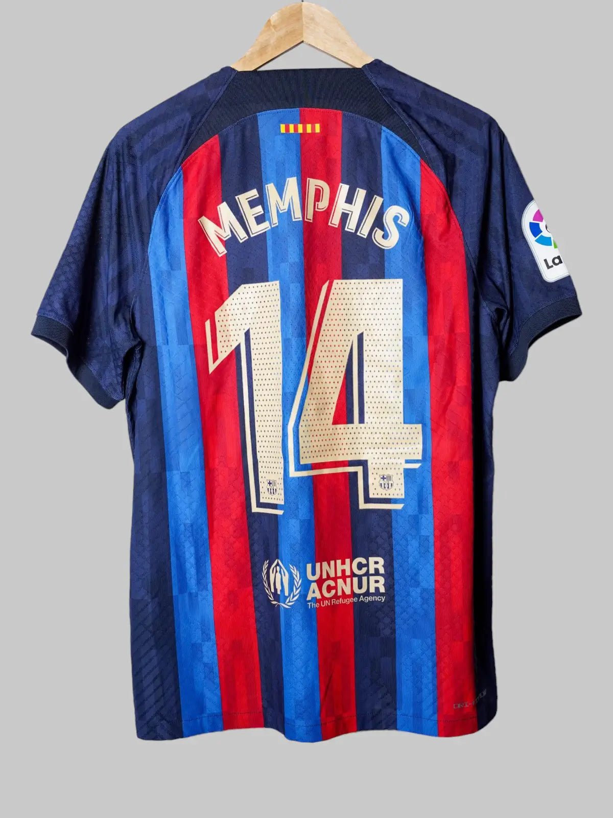 FC Barcelona Home Shirt 2022/23 Memphis 14 Player Issue (L)