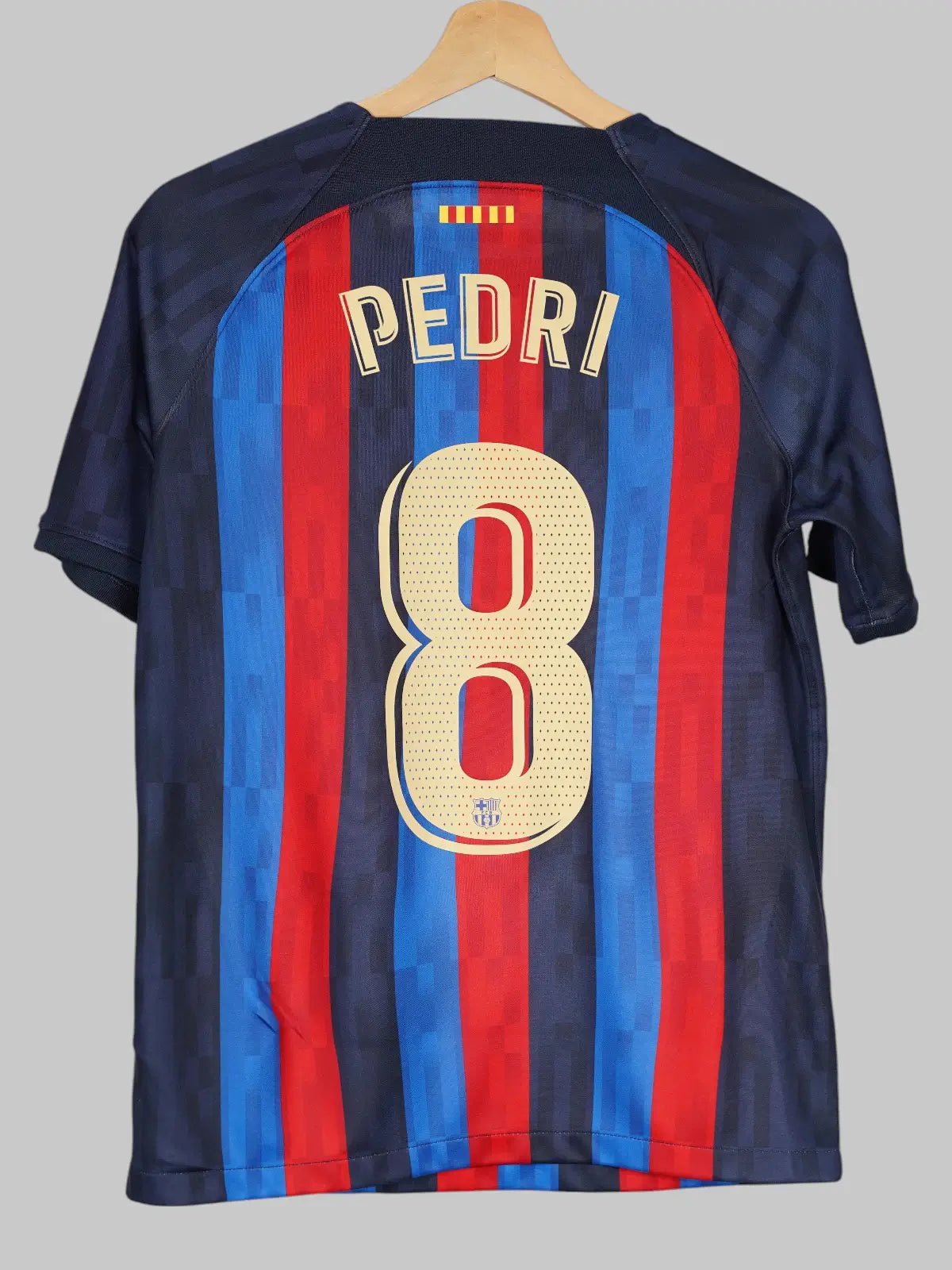 FC Barcelona Home Shirt 2022/23 Pedri 8 (XL Kids)