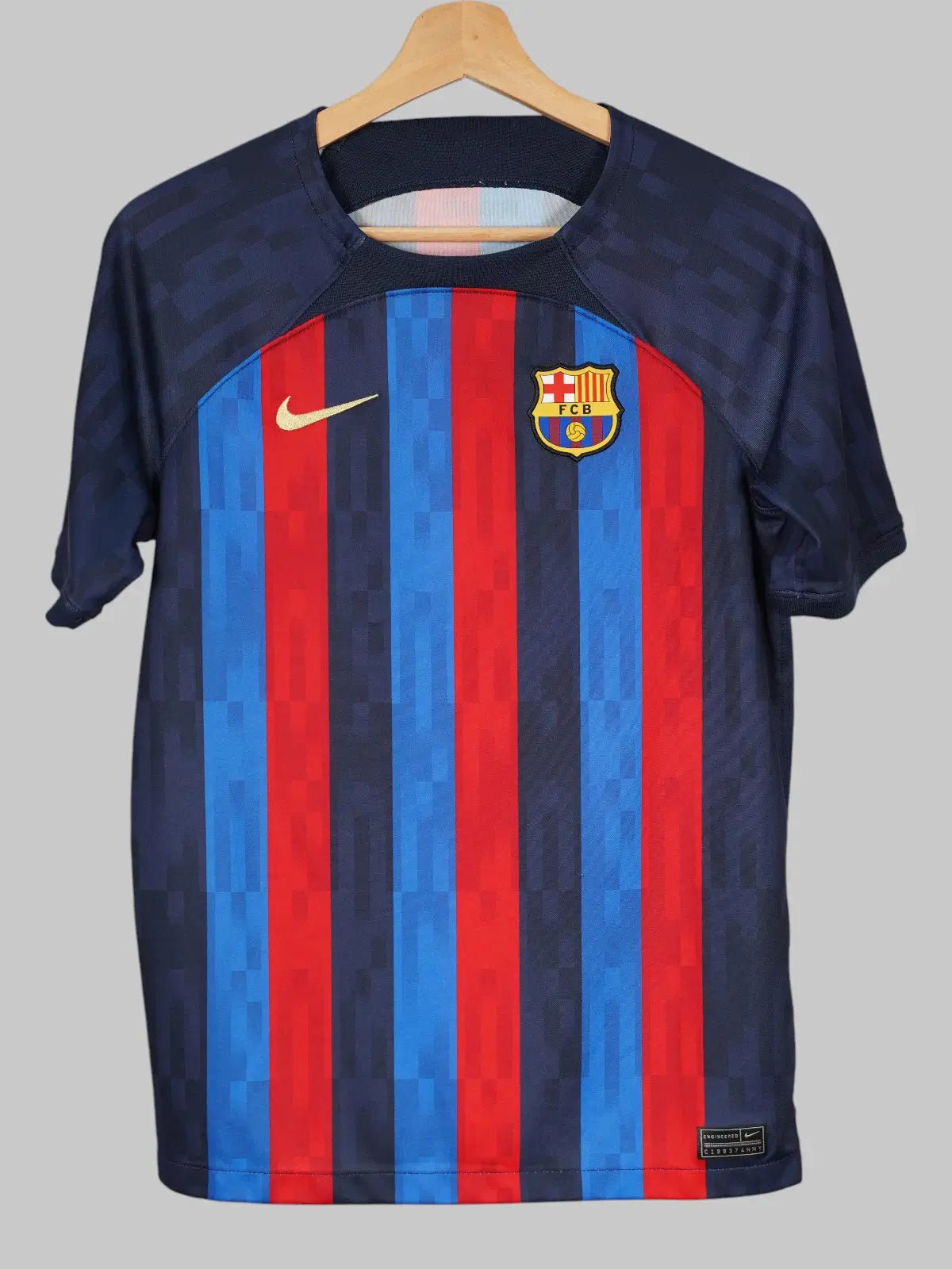 2022/23 Barcelona Pedri #8 Home Shirt (XL Kids) Nike | First11 2022/23 Barcelona Pedri #8 Home Shirt (XL Kids) Nike | First11