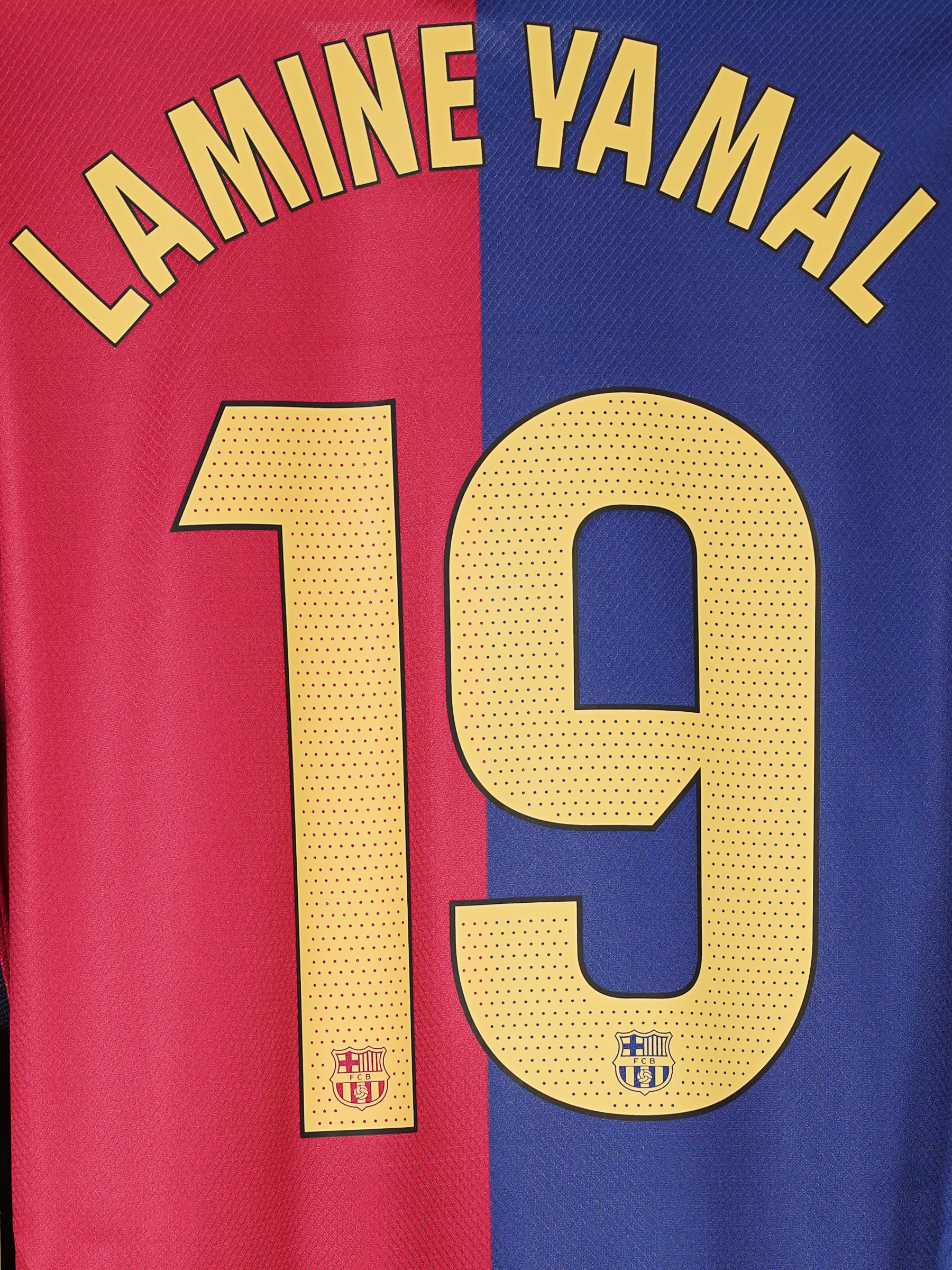FC Barcelona Home Shirt L/S 2024/25 Lamine Yamal 19 BWNT (L)
