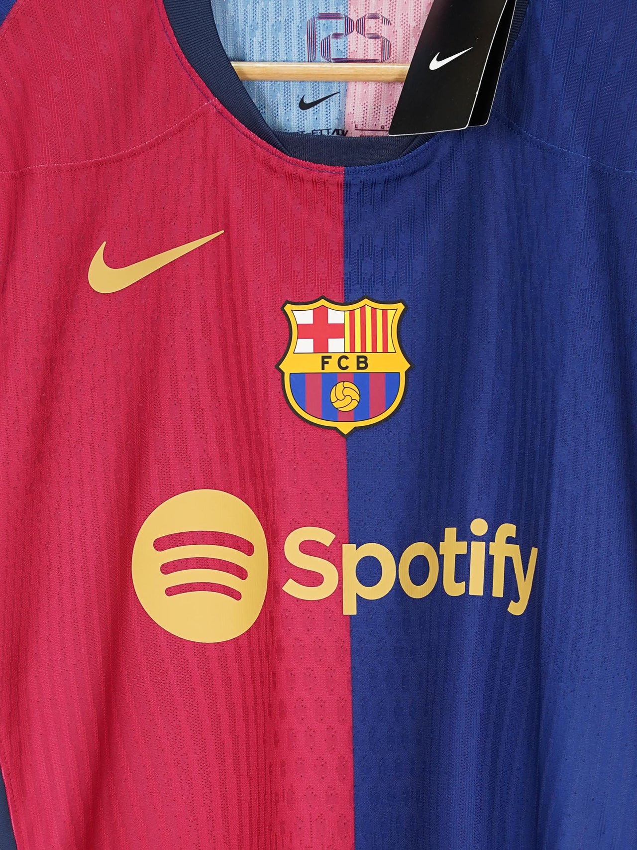 FC Barcelona Home Shirt Player Issue L/S 2024/25 Lamine Yamal 19 (L)