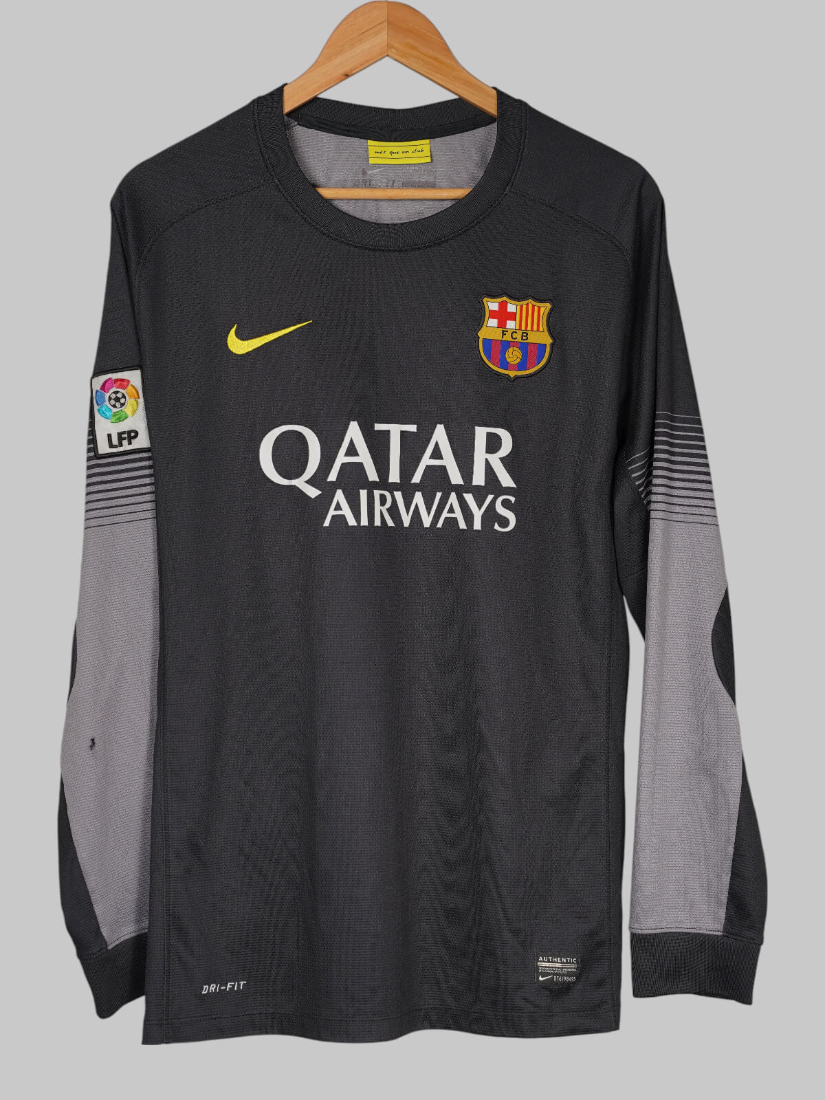 2013/14 Barcelona Valdés #1 Keeper (L) Nike | First11
