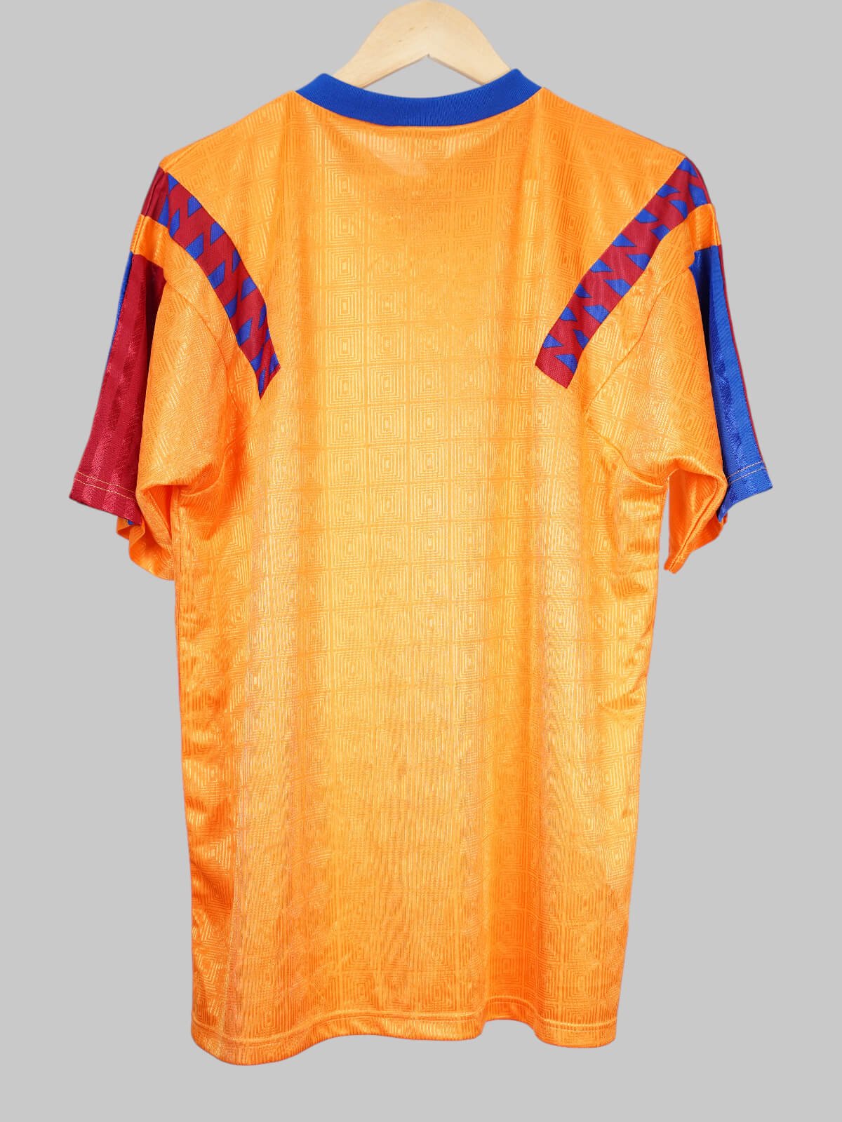 FC Barcelona Retro Away Shirt 1991/92 (L)