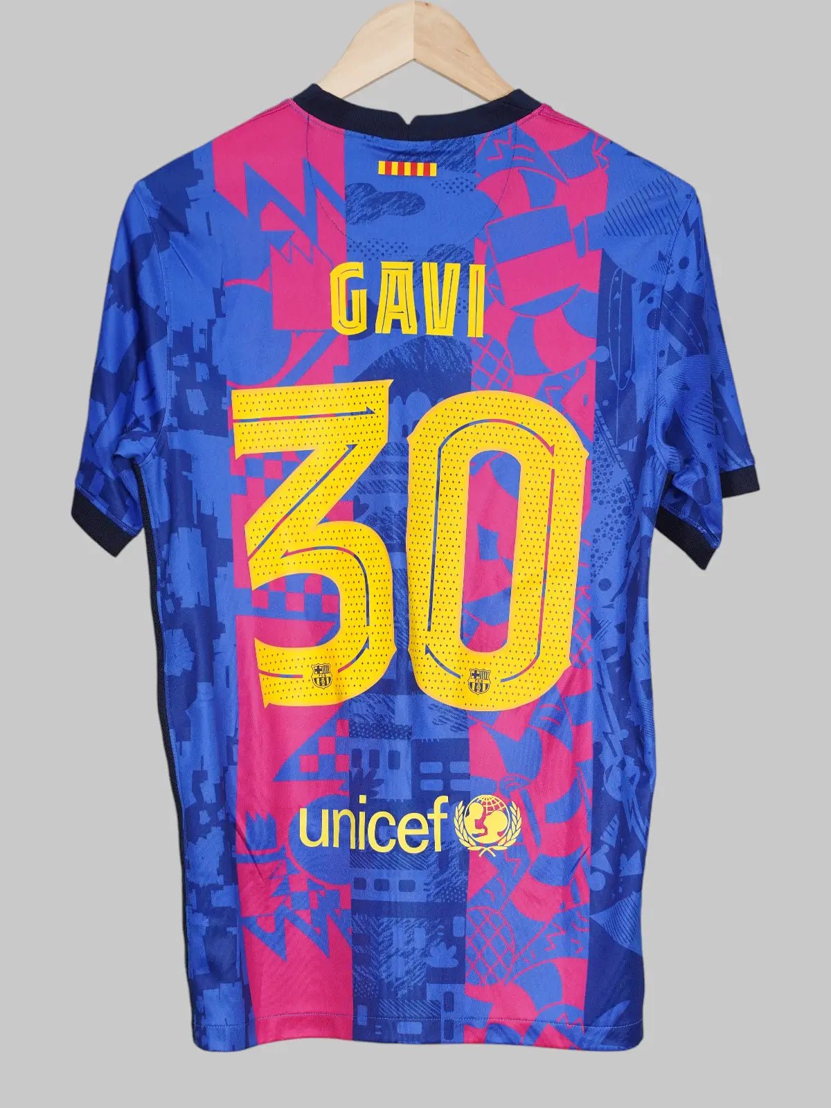 FC Barcelona Third Shirt 2021/22 Gavi 30 (S)