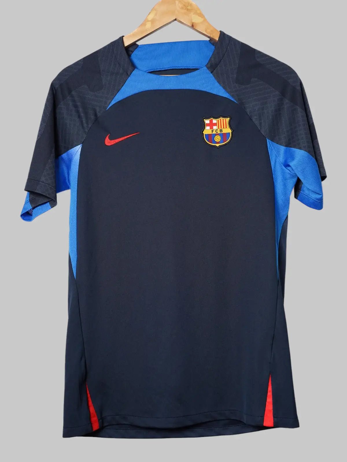 FC Barcelona Trainingsshirt 2022/23 (S)