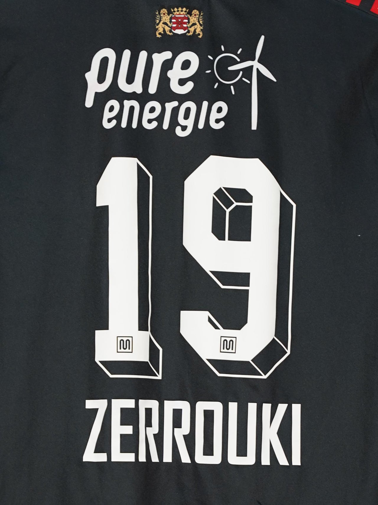 FC Twente Third Shirt 2021/22 Zerrouki 19 (XL Kids)
