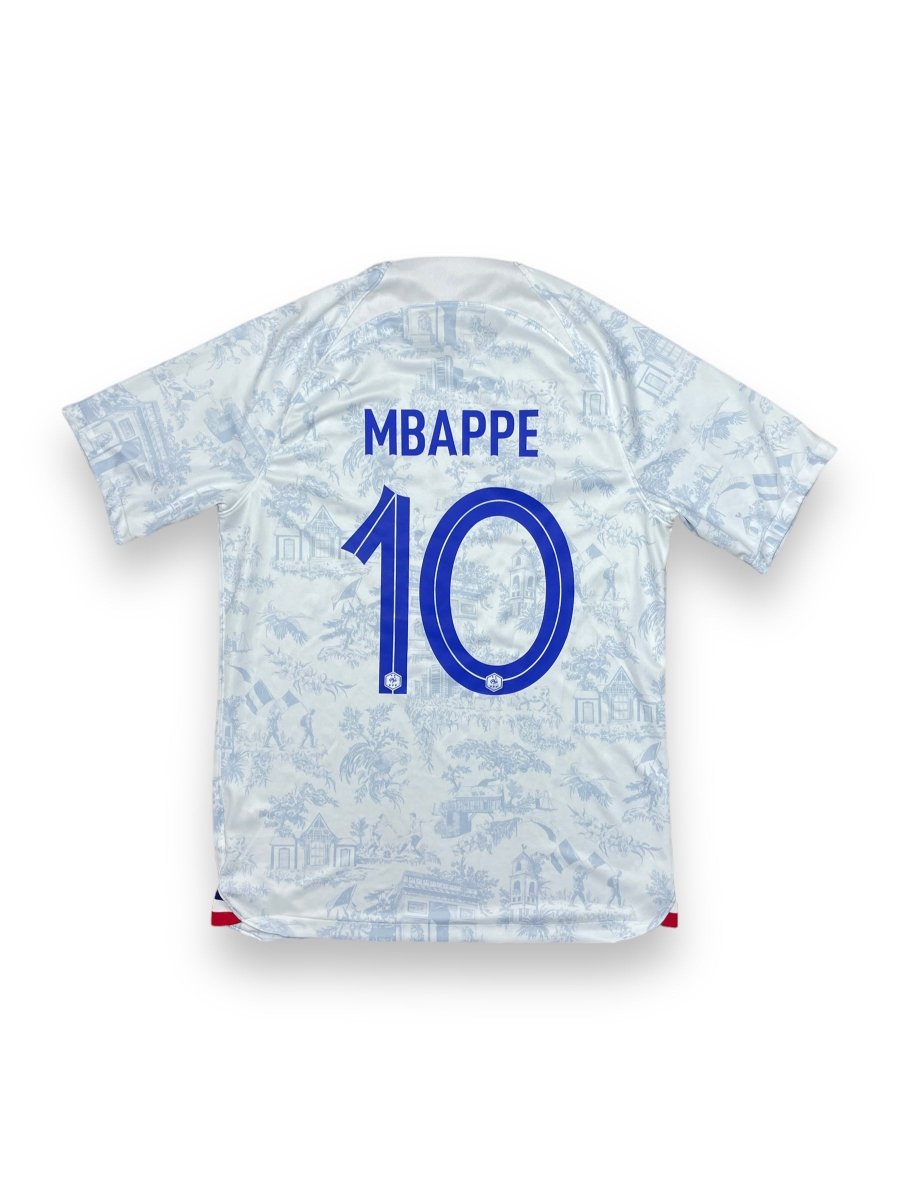 France away shirt 2022/23 Mbappe #10 - 9/10 - M