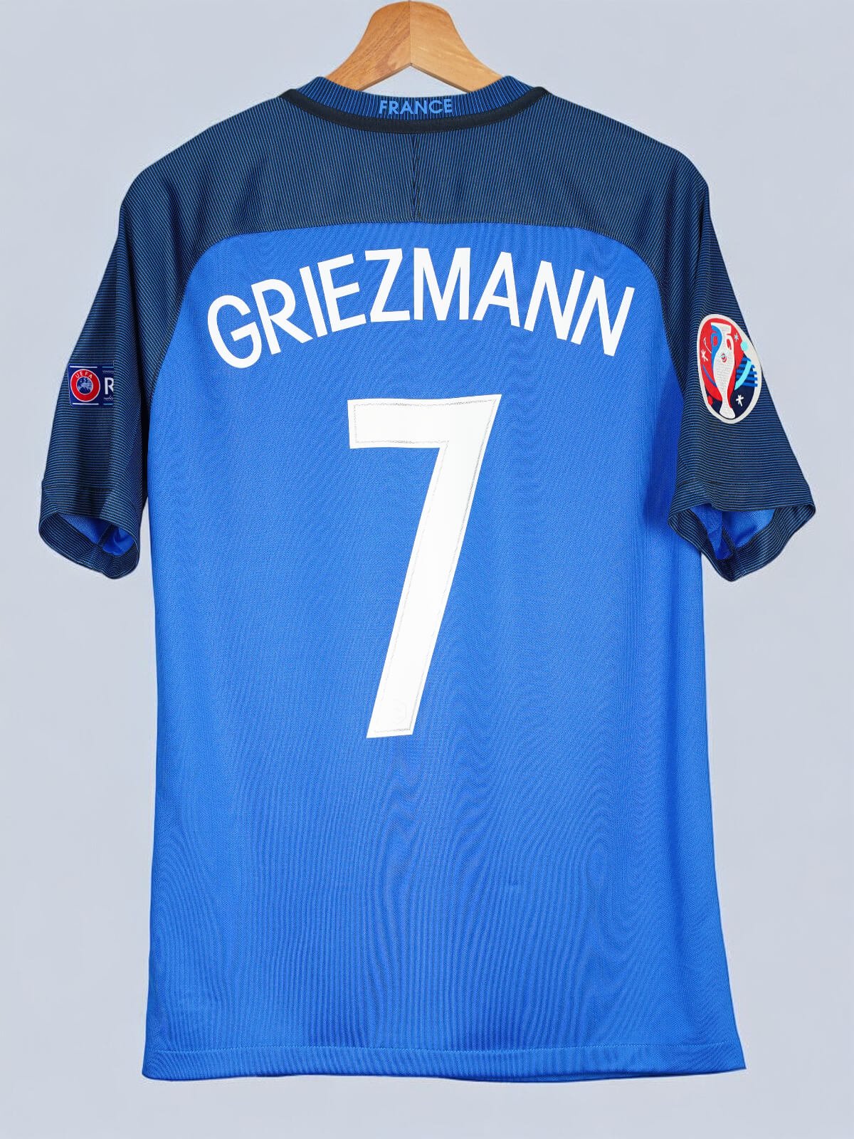 France Home Shirt 2016/17 Griezmann 7 (M)