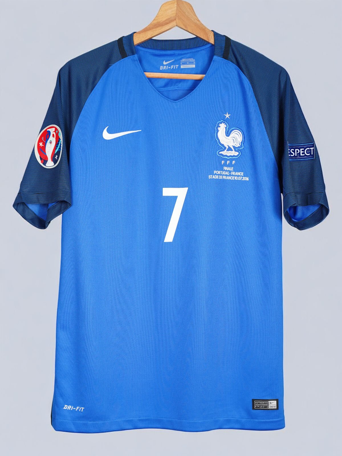 France Home Shirt 2016/17 Griezmann 7 (M)