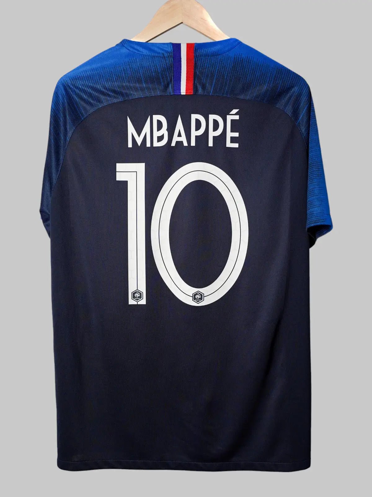 France Home Shirt 2018/19 Mbappe 10 (XL)