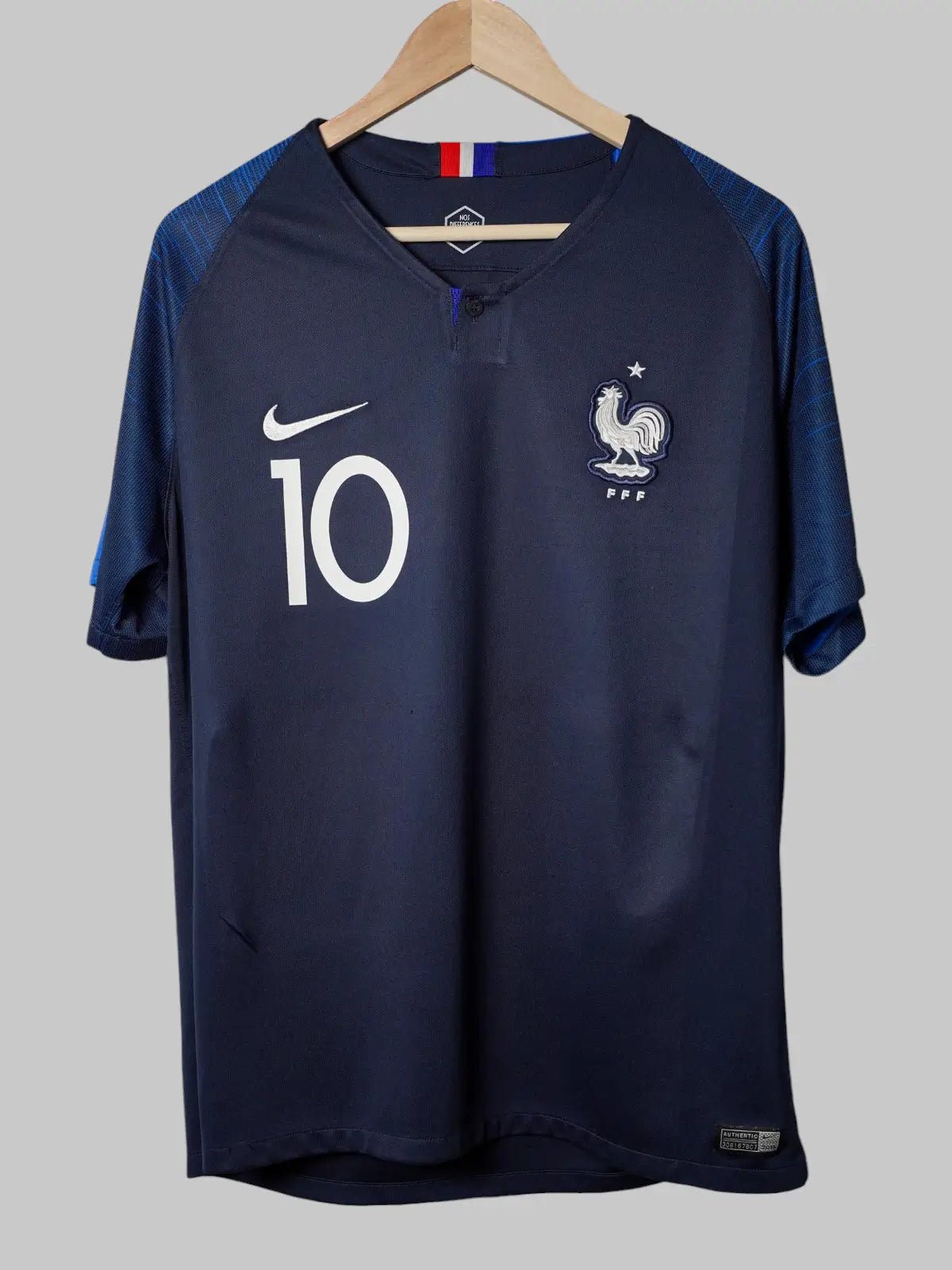 France Home Shirt 2018/19 Mbappe 10 (XL)
