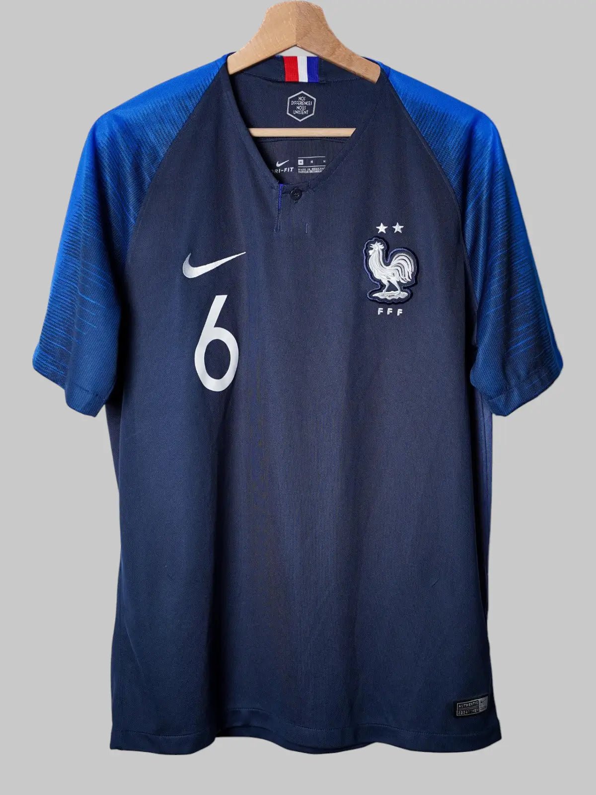 France Home Shirt 2018/19 Pogba 6 (M)