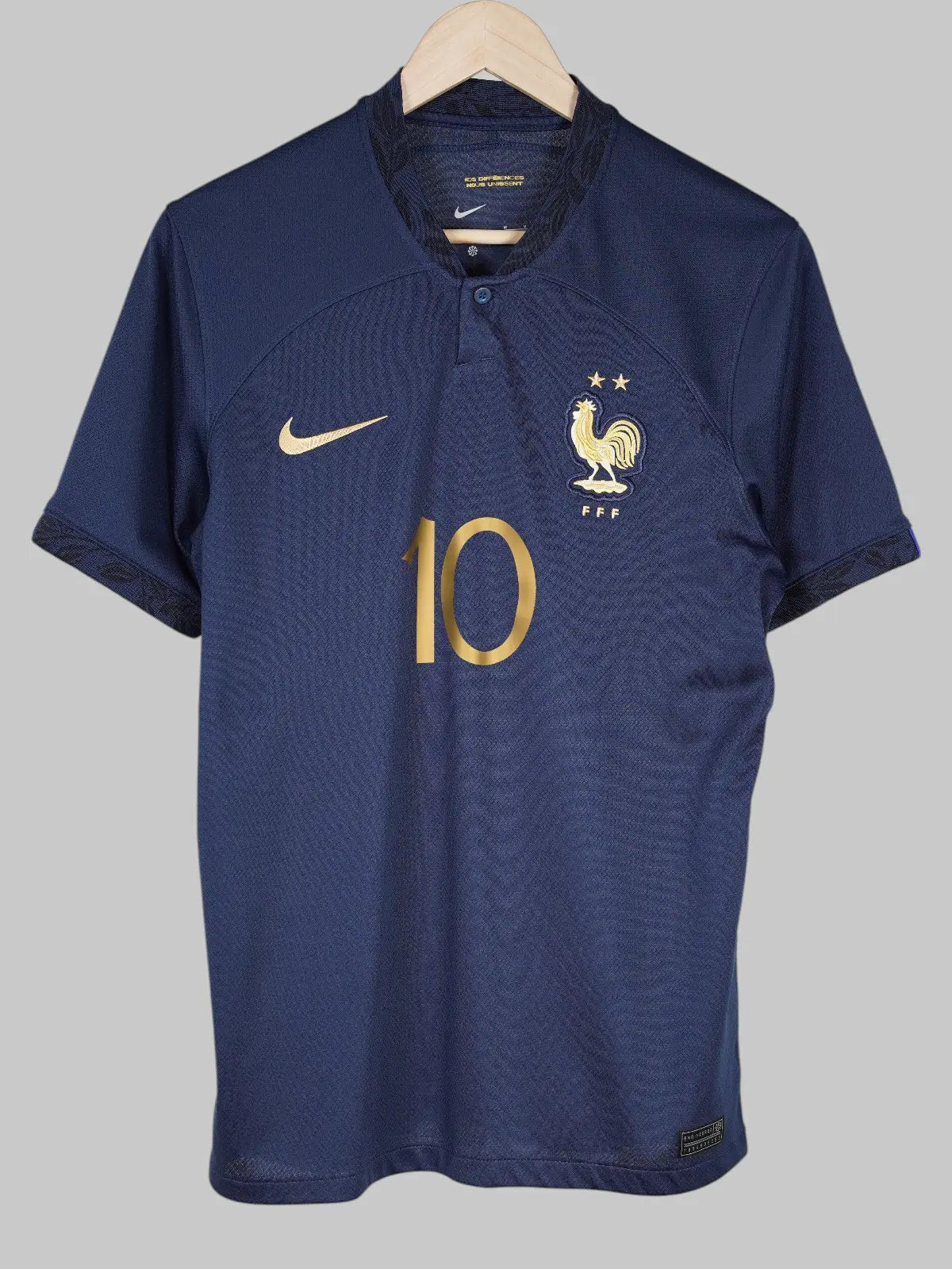 France Home Shirt 2022/23 Mbappe 10 (M)