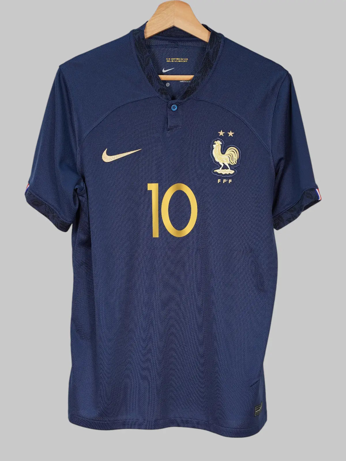 France Home Shirt 2022/23 Mbappe 10 (M)