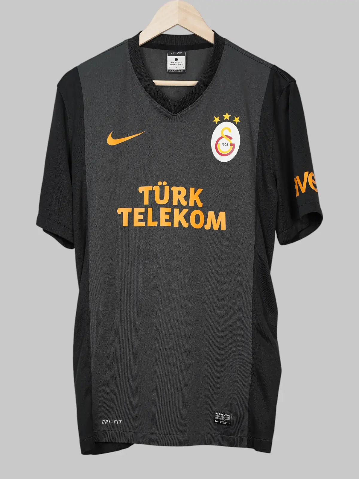 Galatasaray Away Shirt 2013/14 Sneijder 10 (L)