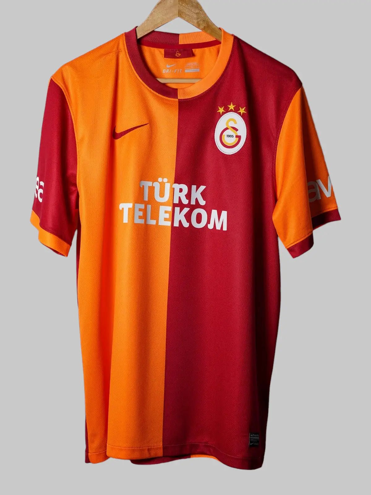Galatasaray Home Shirt 2013/14 (L)