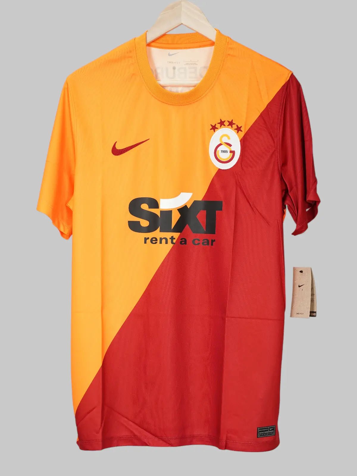 Galatasaray Home Shirt 2021/2022 BNWT (L)