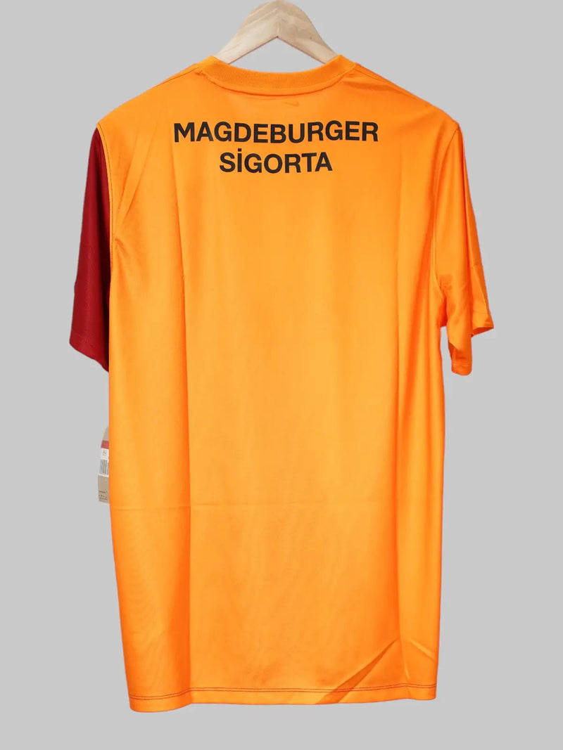 Galatasaray Home Shirt 2021/2022 BNWT (L)