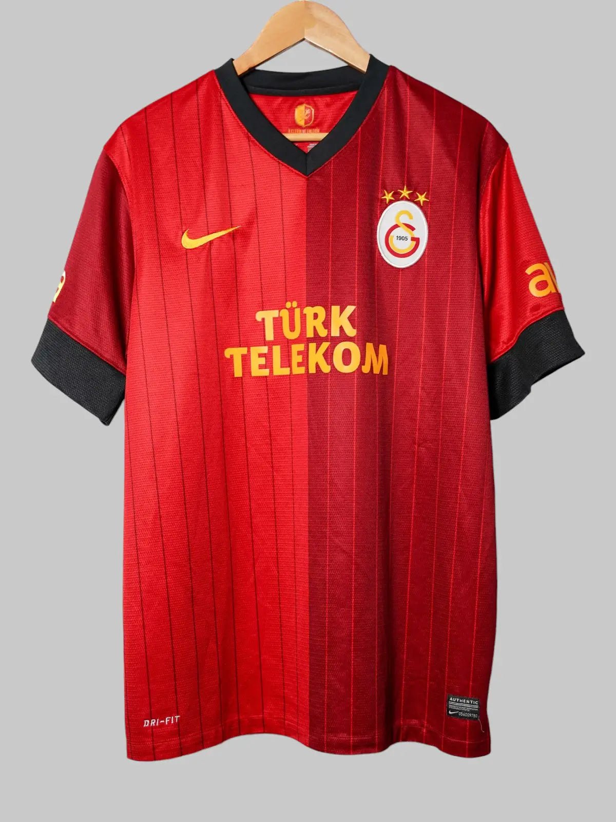 Galatasaray Third Shirt 2012/13 Felipe Melo 10 (XL)
