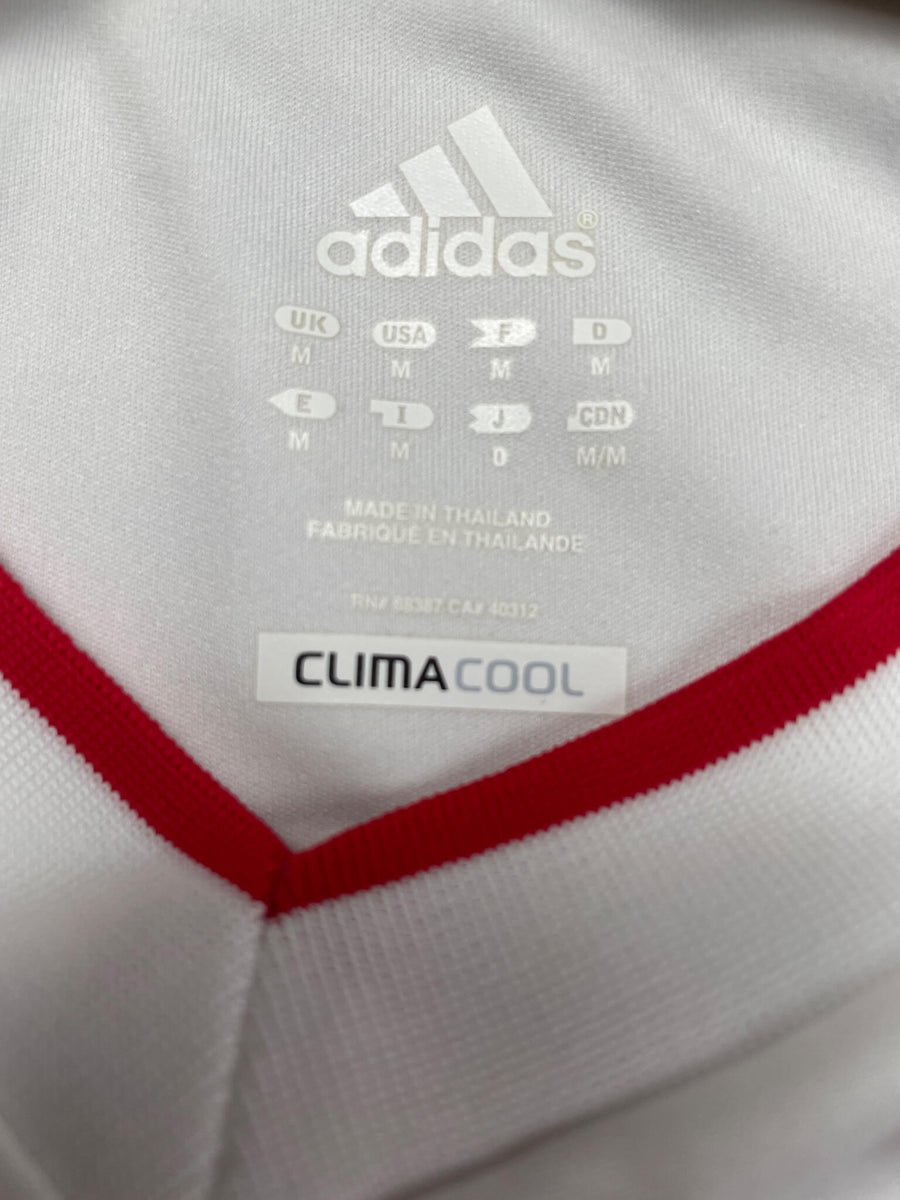 2011/12 AC Milan Pato #7 Away Shirt (M)
