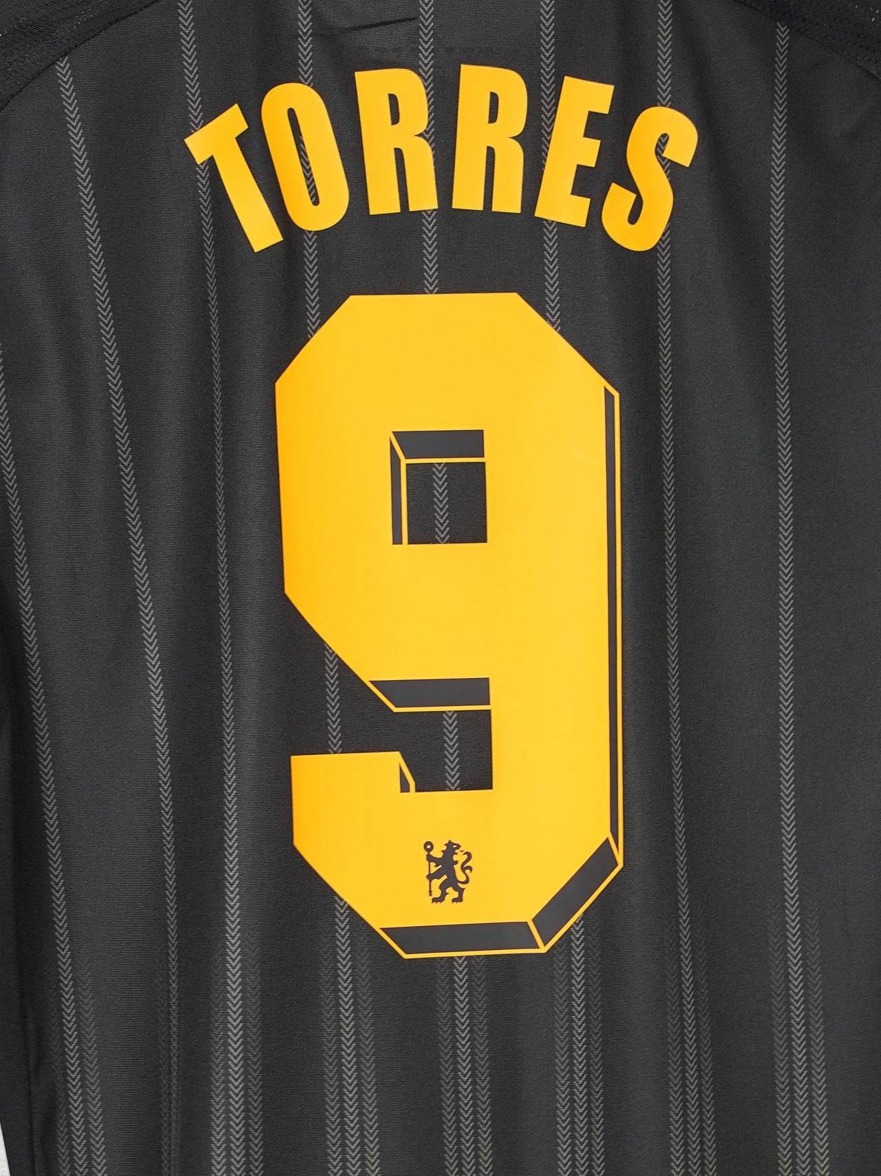 Chelsea Away Shirt 2010/11 Torres #9 (M)