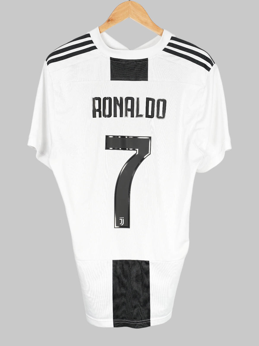 2018/19 Juventus Ronaldo #7 Home Shirt (XL)