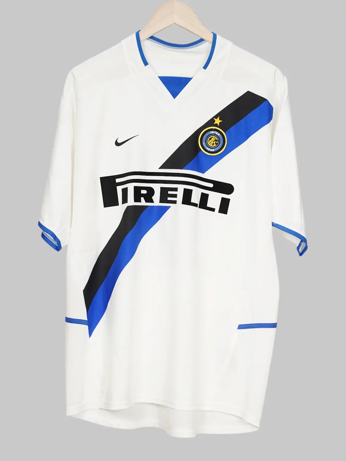 2002/03 Inter Milan Vieri #32 Away Shirt (L) Nike | First11