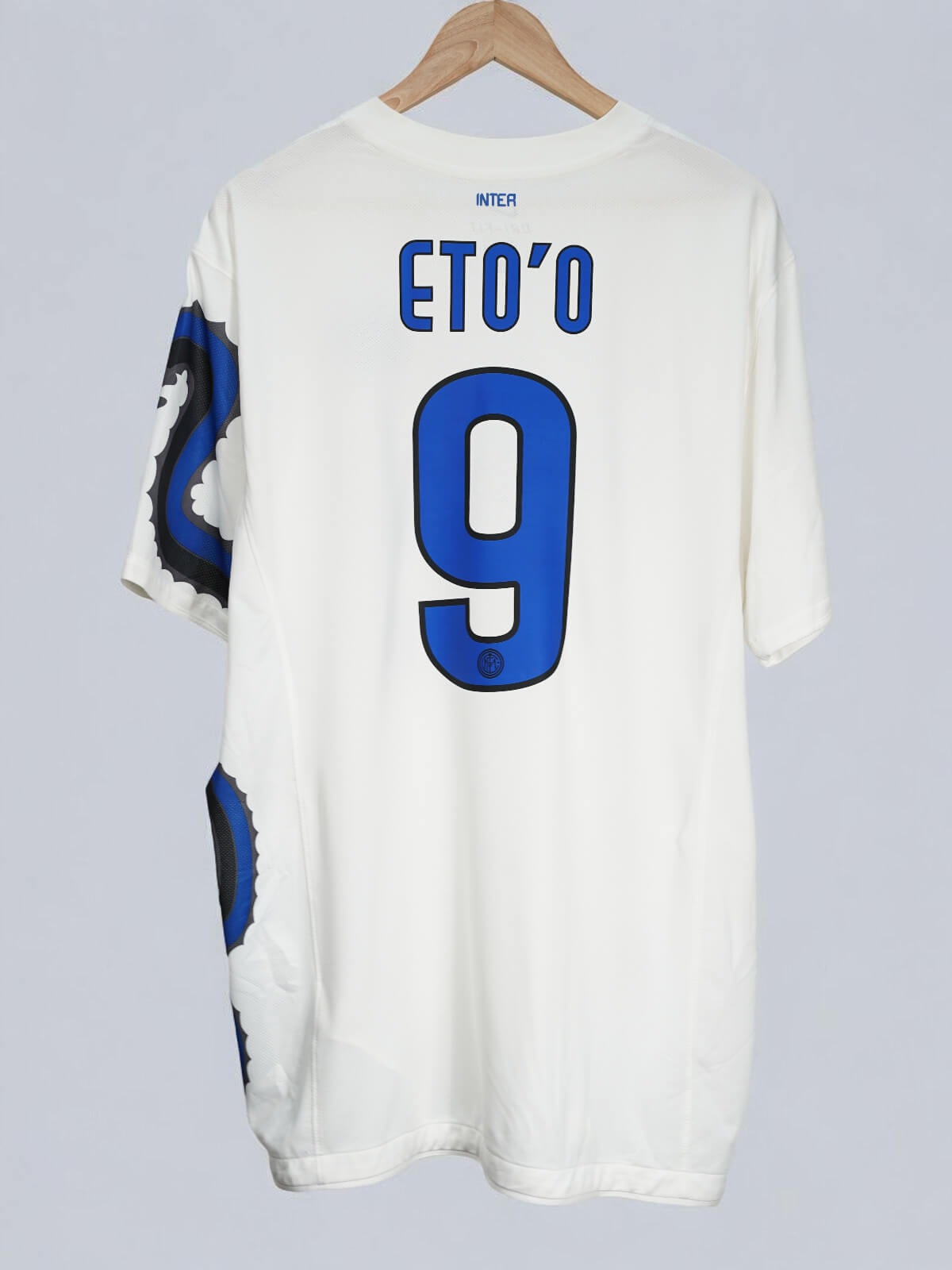 2010/11 Inter Milan Eto'o #9 Away Shirt (XL) Nike