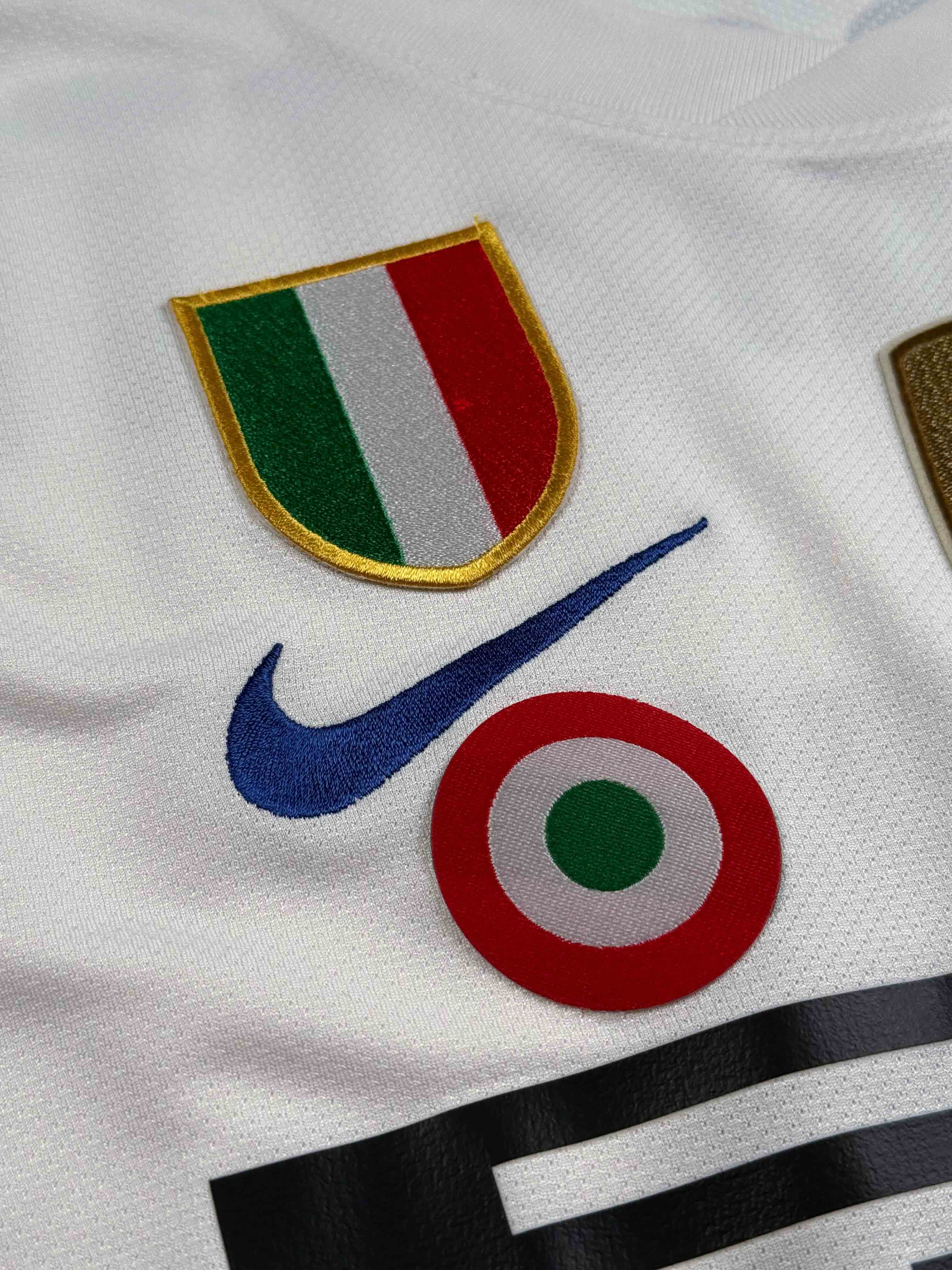 2010/11 Inter Milan Zanetti #4 Away Shirt (L) Nike | First11
