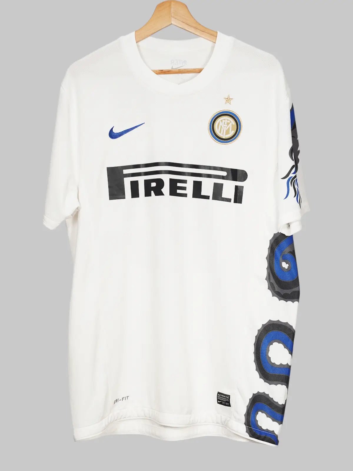 Inter Milan Away Shirt 2010/11 Sneijder 10 (L)