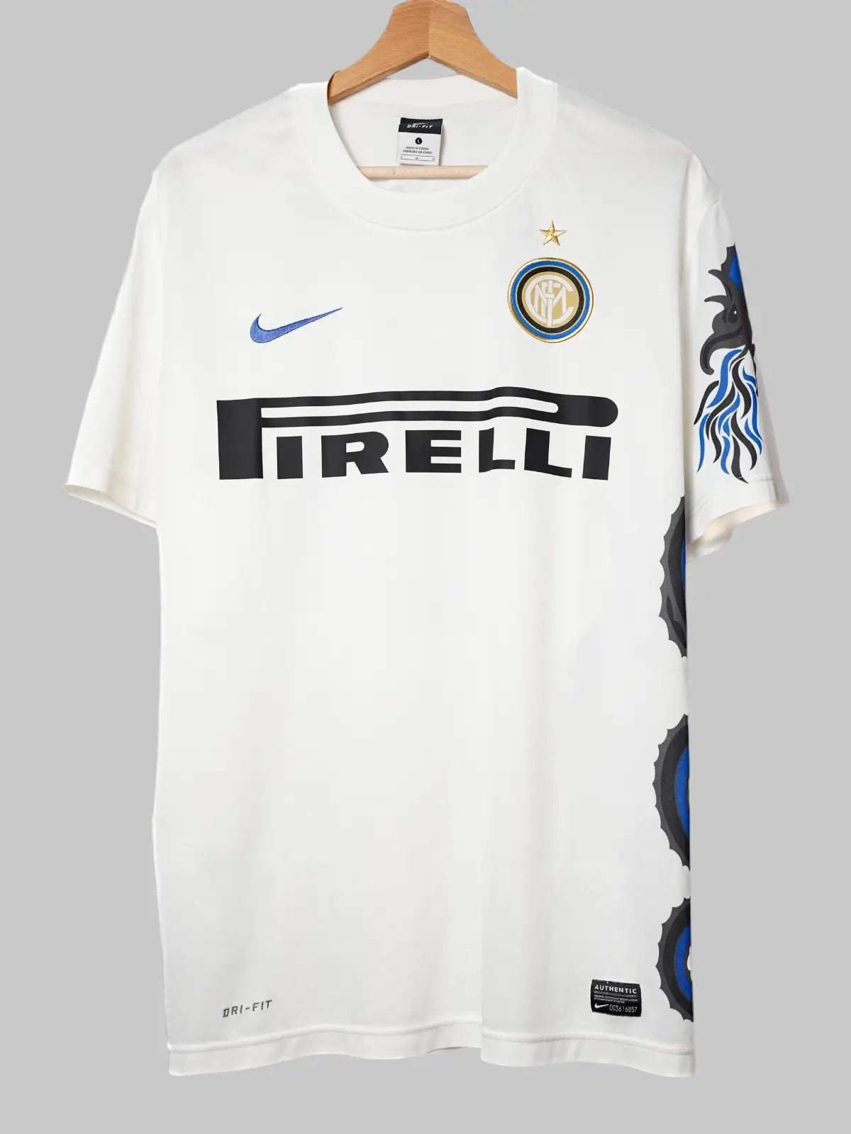 Inter Milan Away Shirt 2010/11 Sneijder 10 (L)