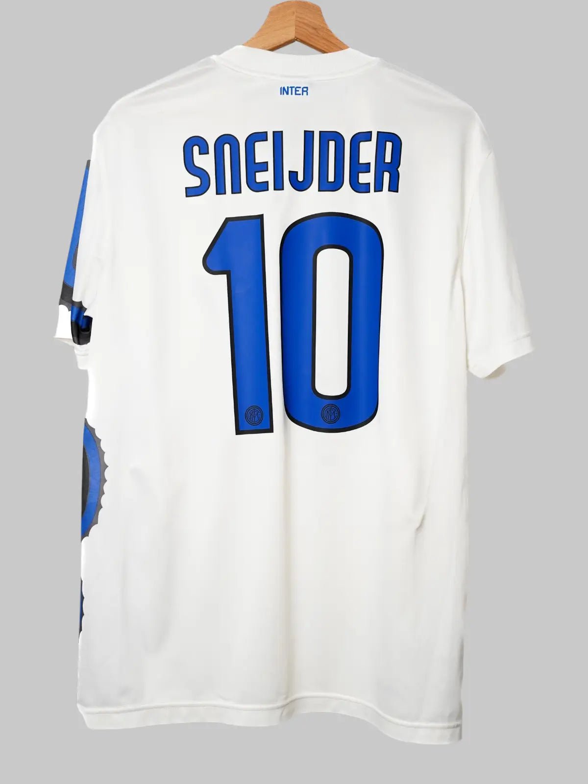 Inter Milan Away Shirt 2010/11 Sneijder 10 (L)