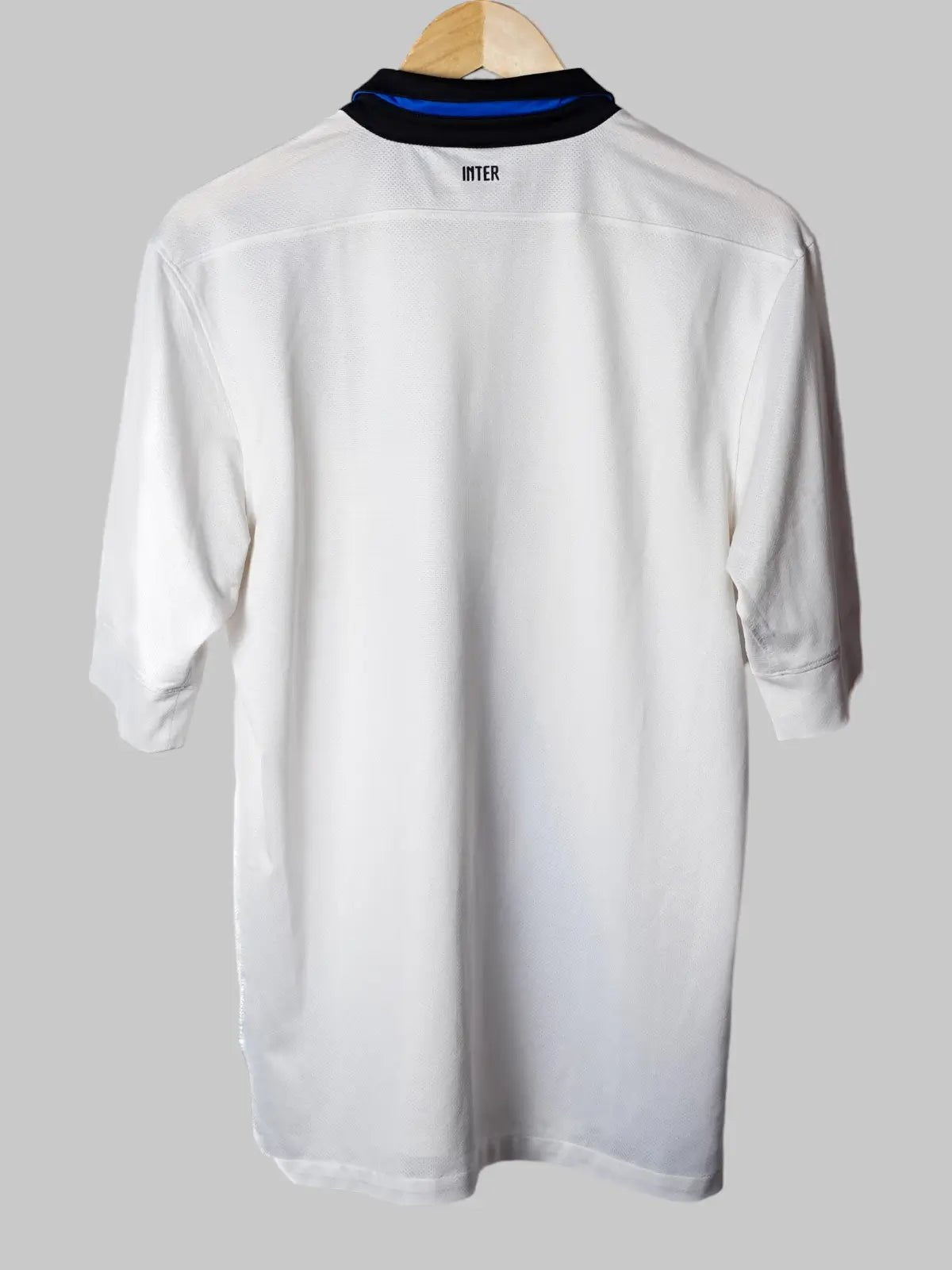 Inter Milan Away Shirt 2011/12 (M)