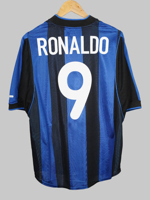 Inter Milan Home Shirt 2000/1 Ronaldo 9 (M)