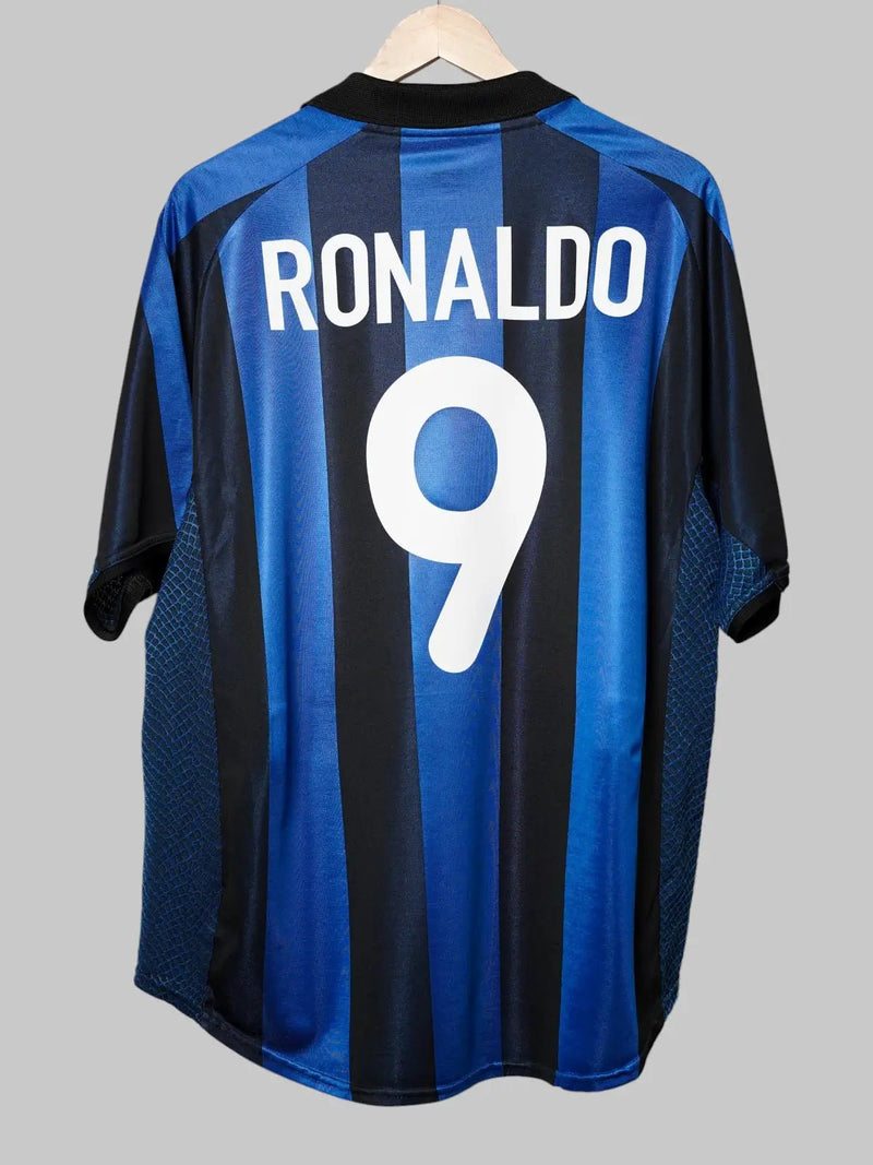 Inter Milan Home Shirt 2001/2 Ronaldo 9 (XL)