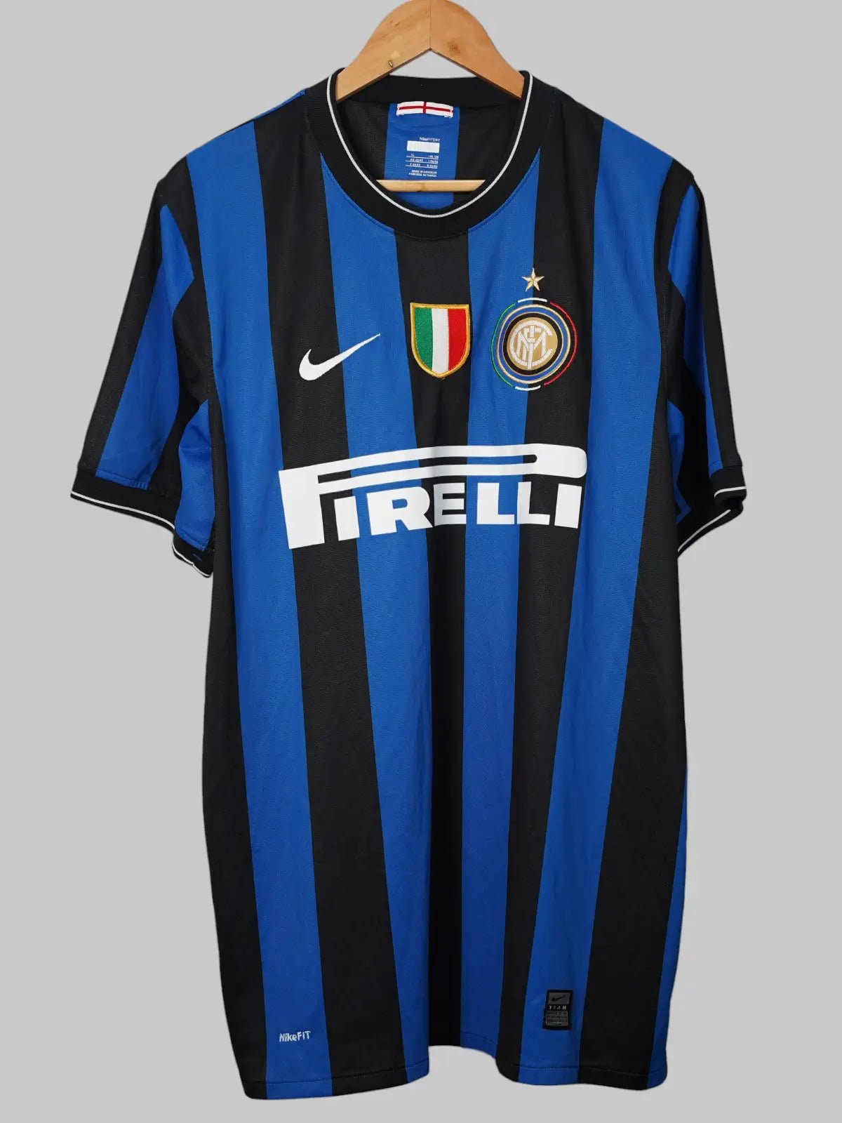 2009/10 Inter Milan Milito #22 Home Shirt (XL) Nike | First11