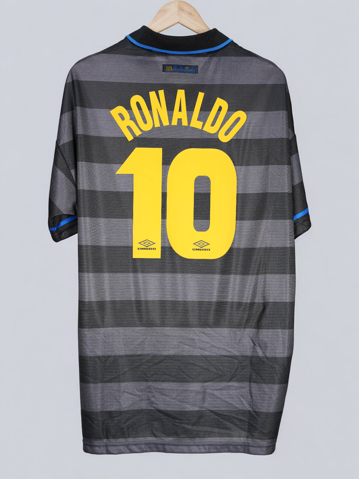 Inter Milan Third Shirt 1997/98 Ronaldo 10 (XL)