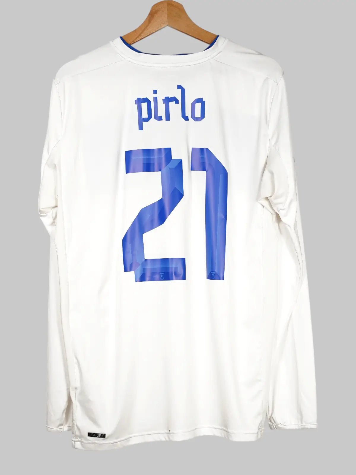 Italy Away Shirt L/S 2012/13 Pirlo 21 (L)