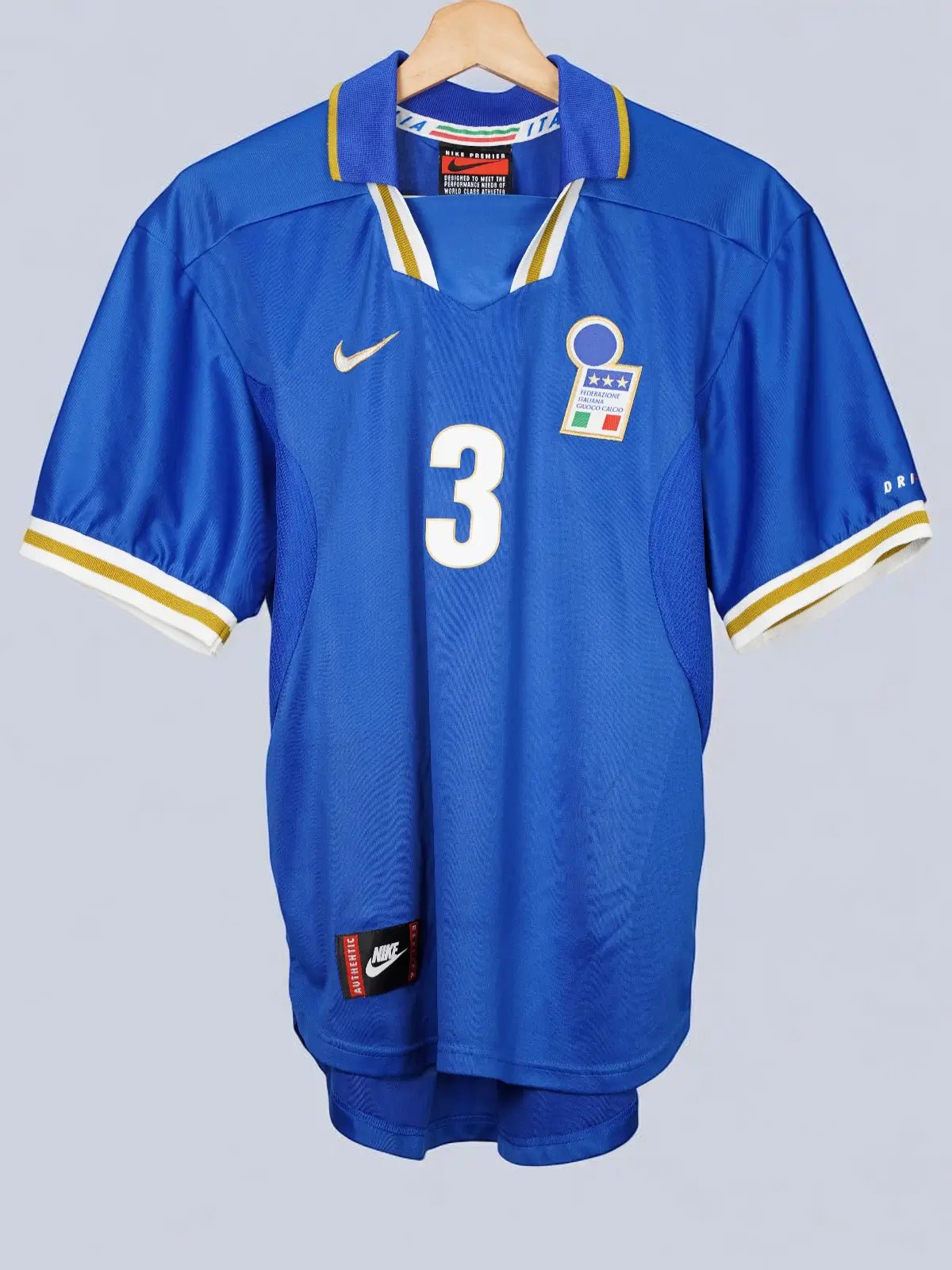 Italy Home Shirt 1996/97 Maldini 3 (M)
