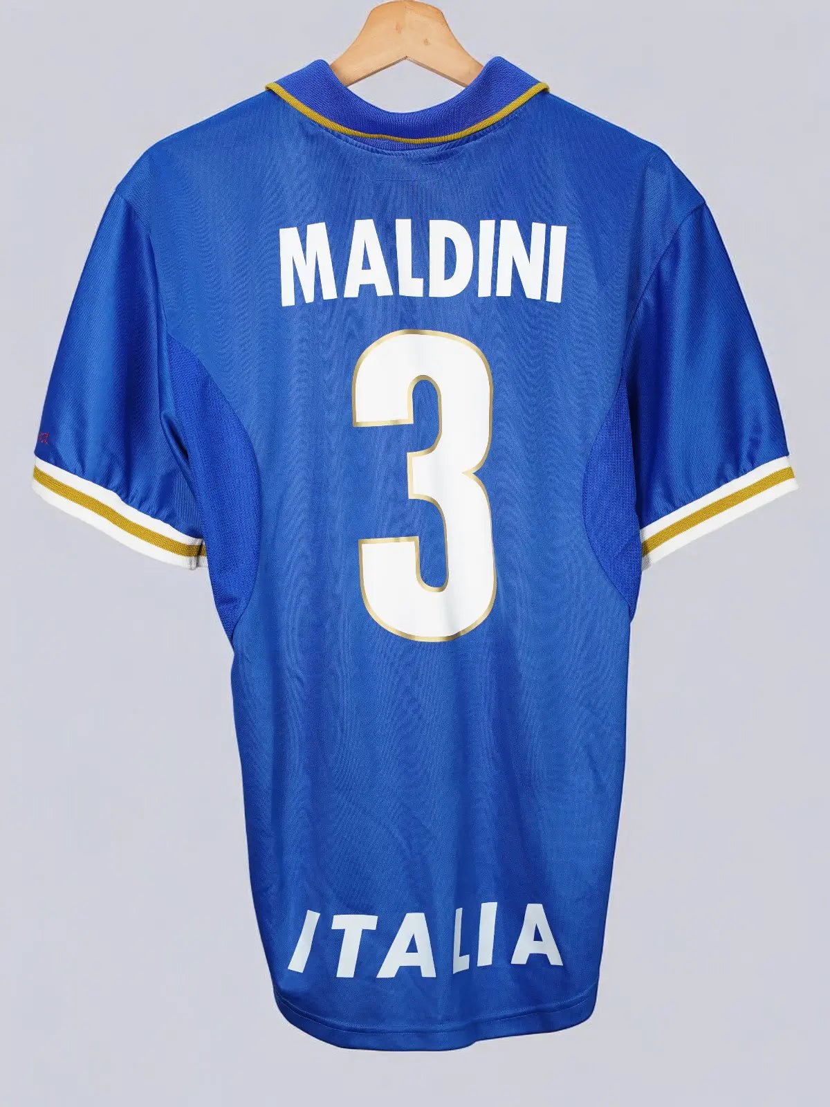 Italy Home Shirt 1996/97 Maldini 3 (M)