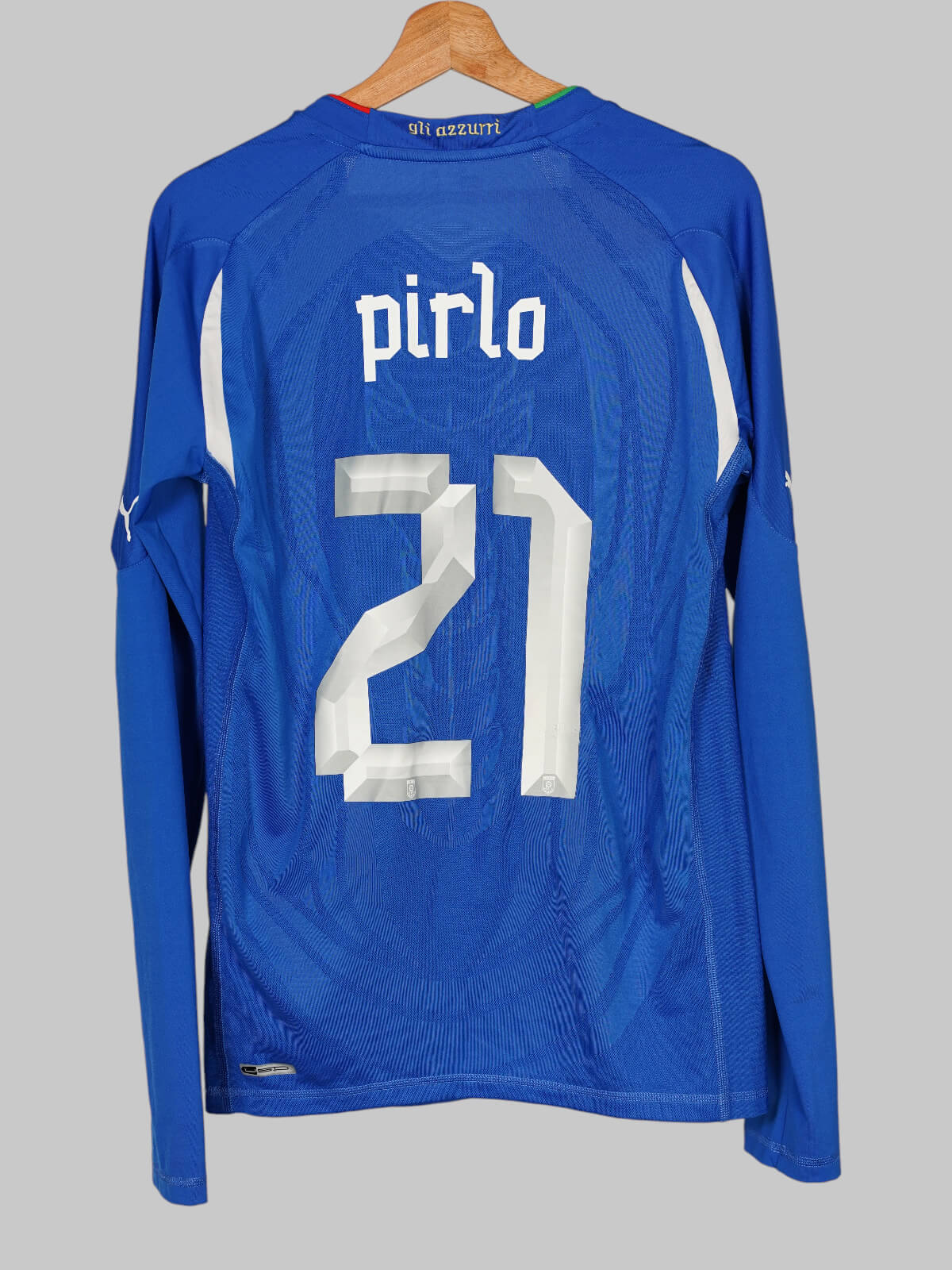2010-12 Italy Pirlo #21 Home Shirt L/S (L) Puma | First11