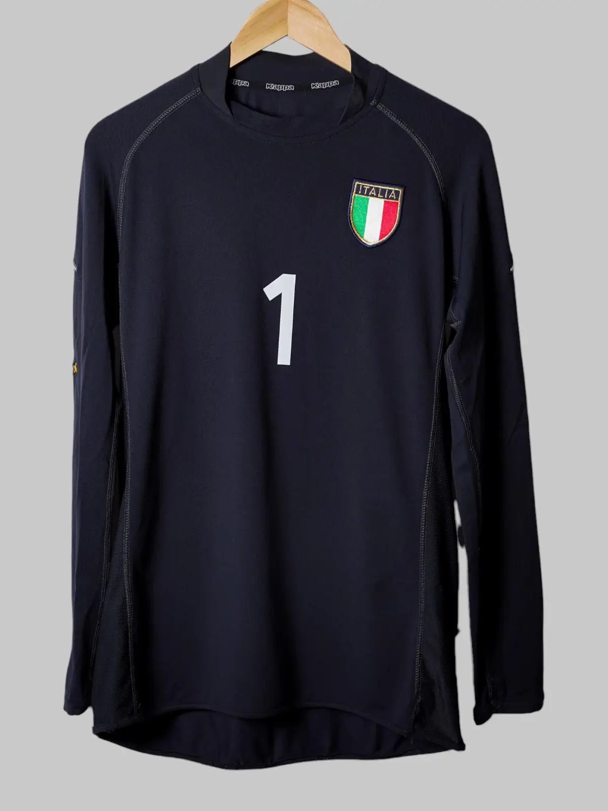 Italy Keeper Shirt 2002/3 Buffon 1 (XL)