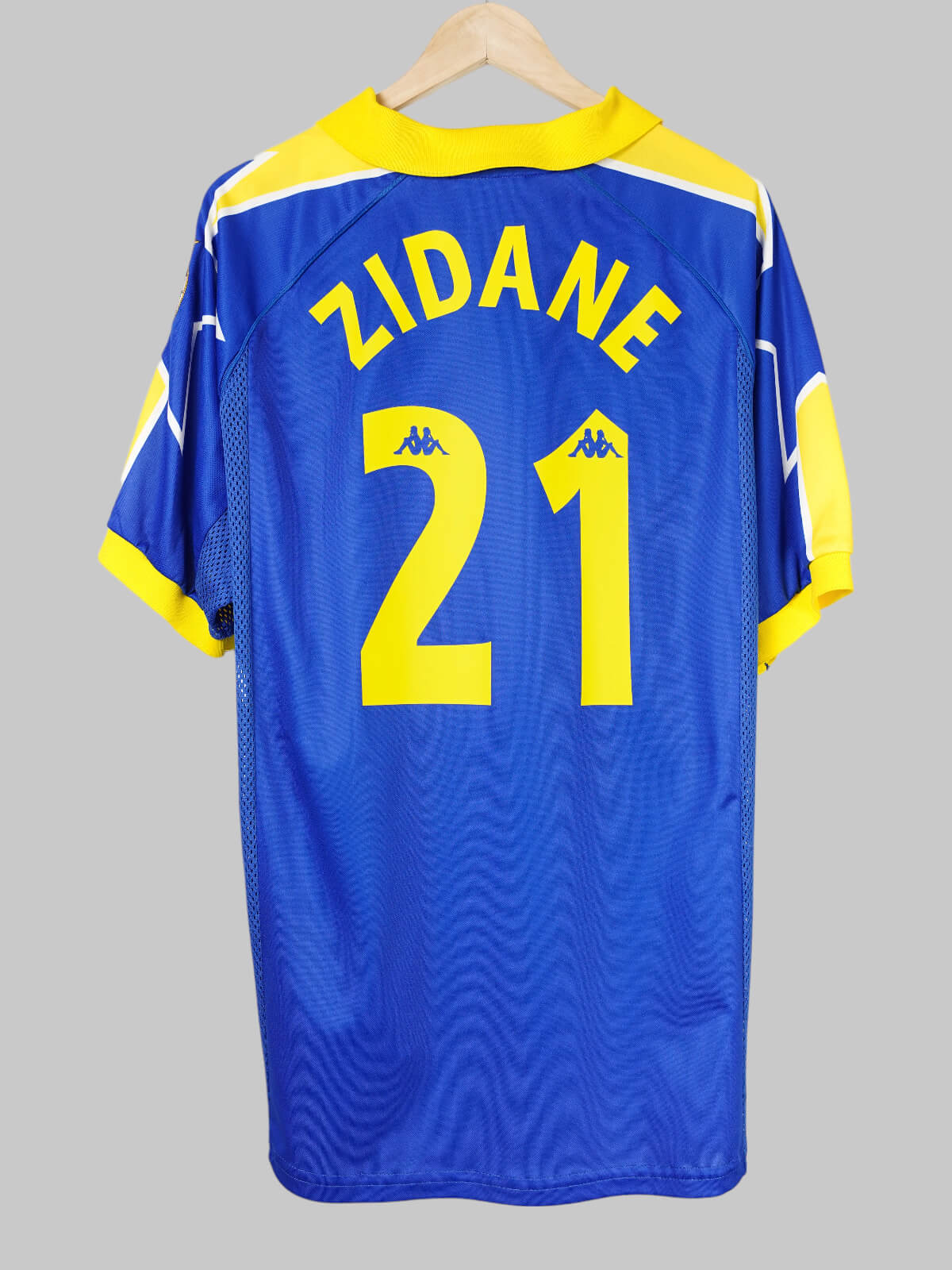 【1点物】 96-97  サッカー シャツ グラフィティ 1997/98 Juventus Zidane #21 Away Shirt (XL) Kappa – First11