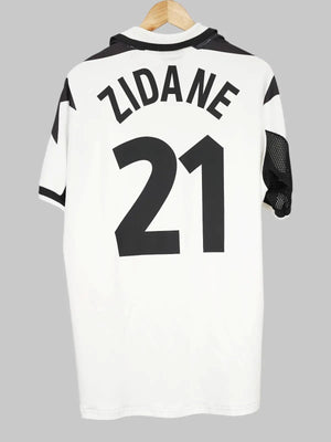 Juventus Away Shirt 1998/99 Zidane 21 (L)