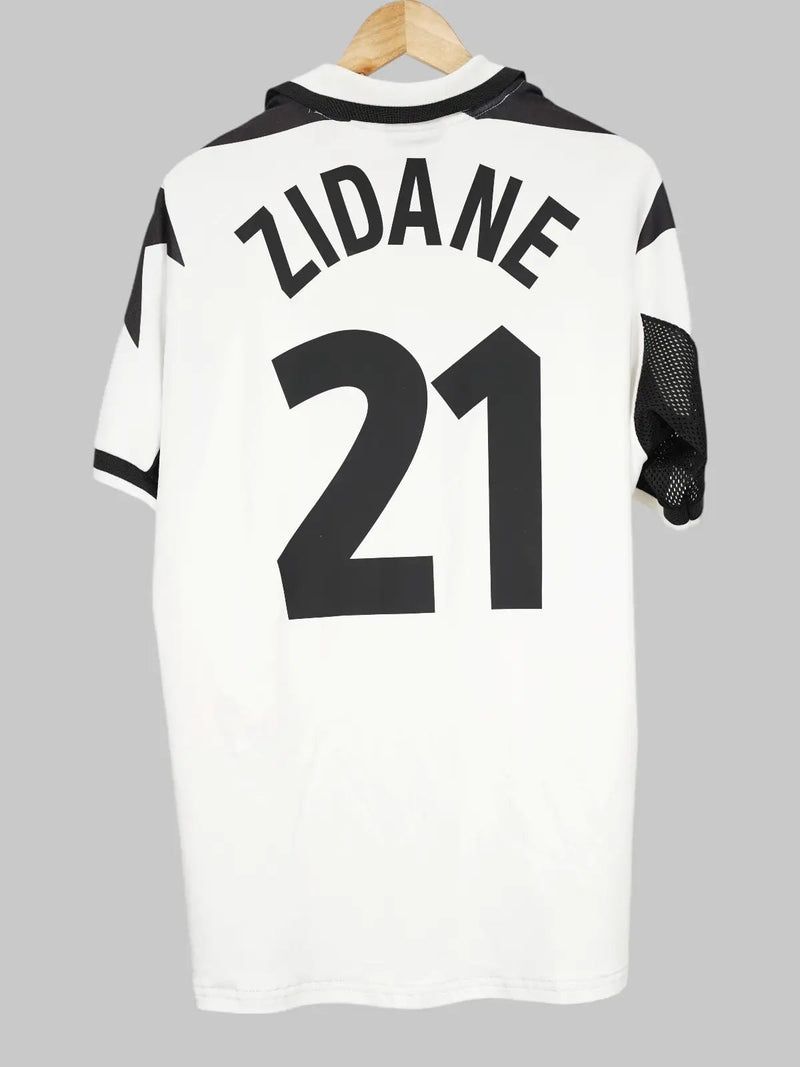 Juventus Away Shirt 1998/99 Zidane 21 (L)