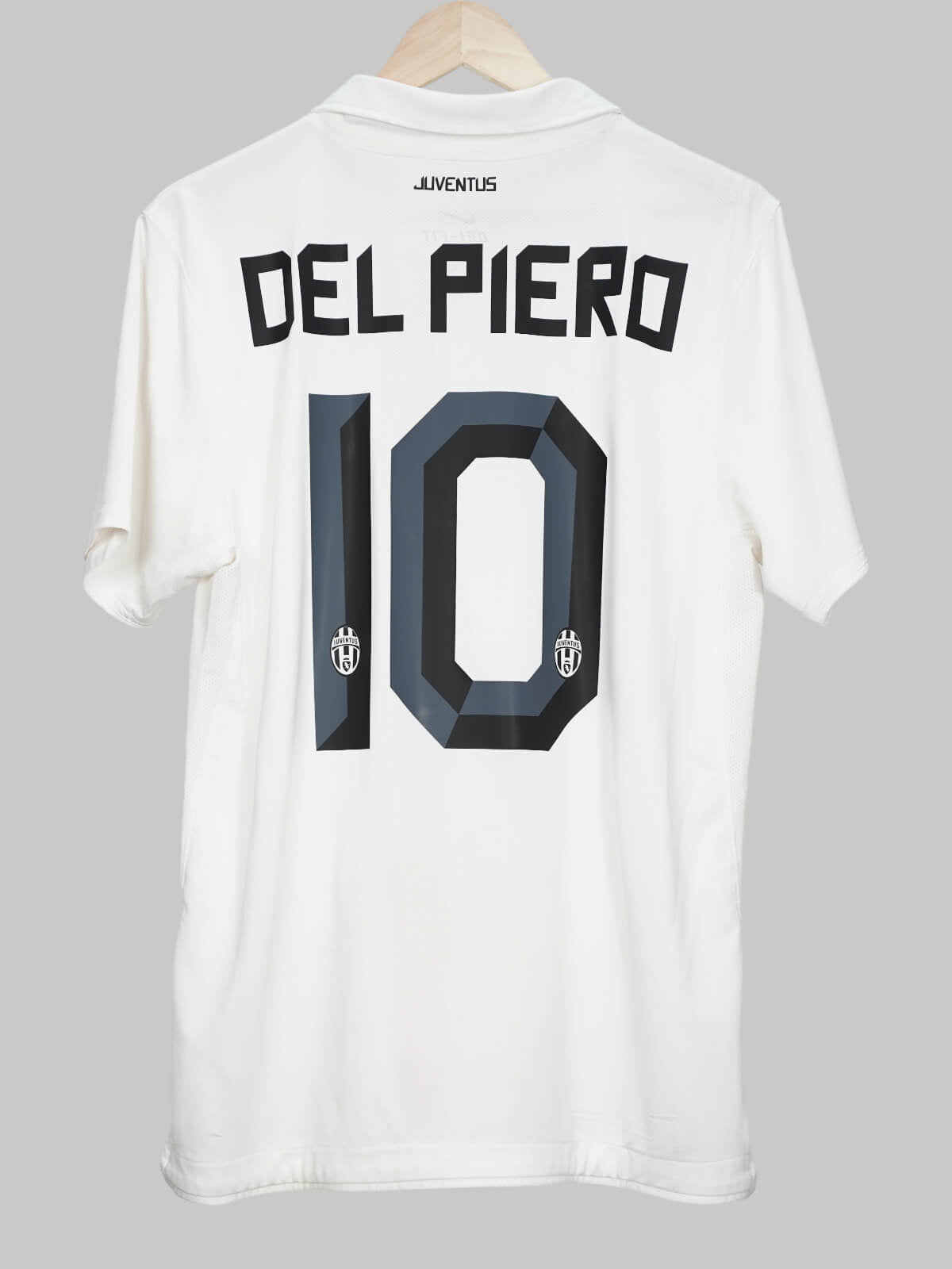 Juventus Away Shirt 2010/11 Del Piero 10 (M)