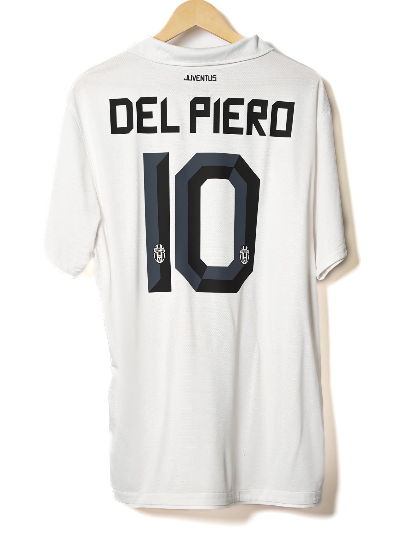 Juventus Away Shirt 2010/11 Del Piero #10 (XL)