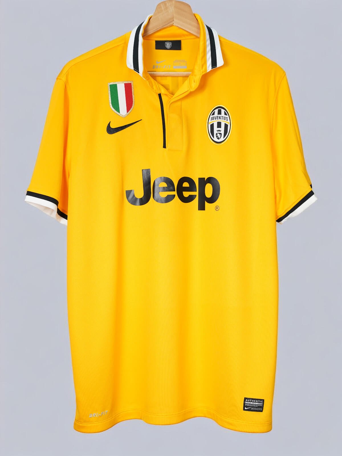 Juventus Away Shirt 2013/14 Pogba 6 (L)